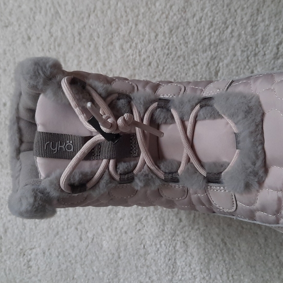 3. Ryka Snow Bound Women's Boots - Picture 4 of 11